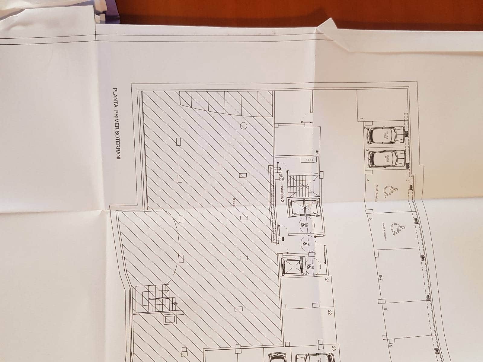 Local Comercial en Vilanova i la Geltrú en alquiler - 3.300 € (Ref: 9276417)