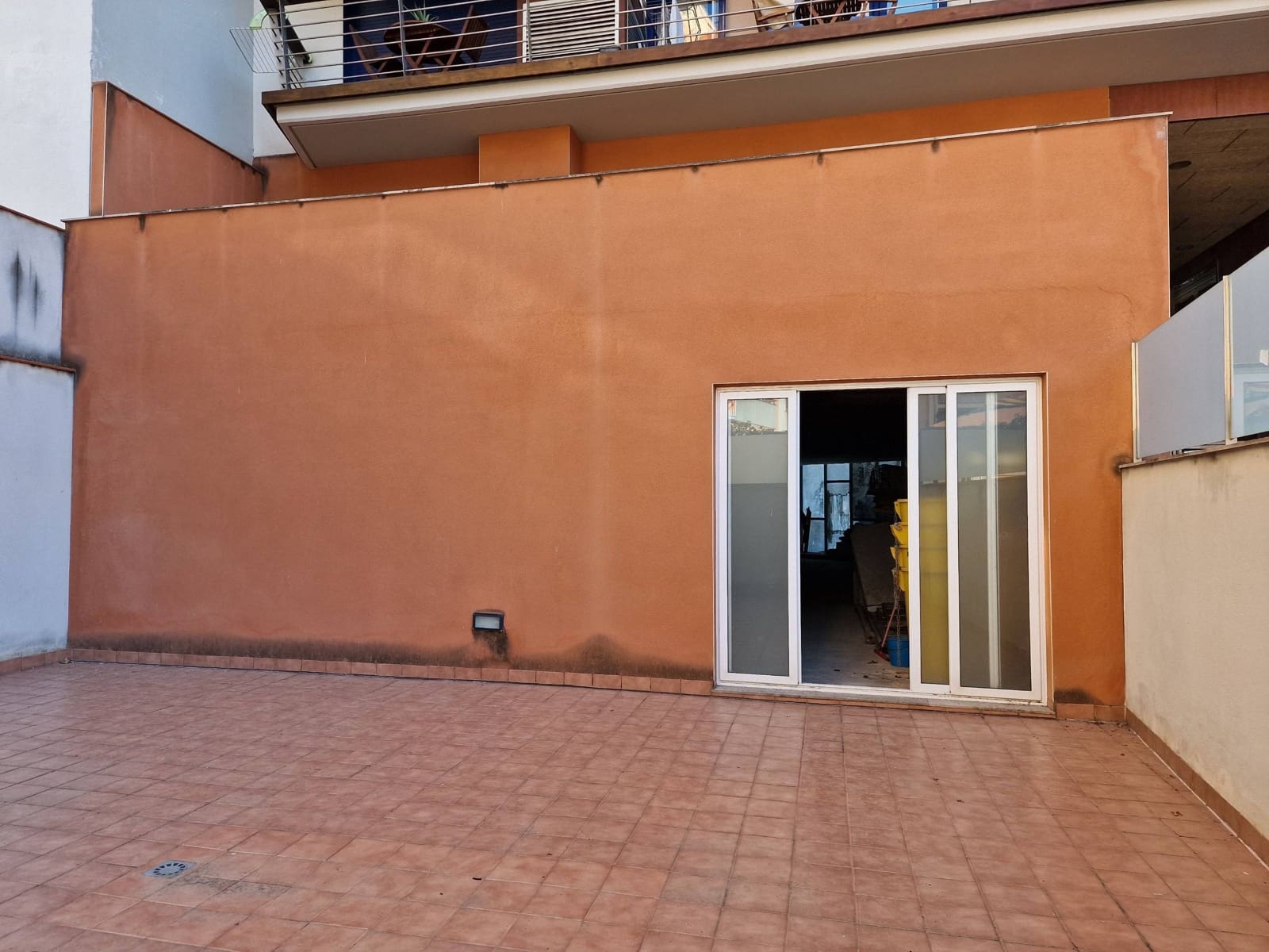 Local Comercial en Vilanova i la Geltrú en alquiler - 3.300 € (Ref: 9276417)