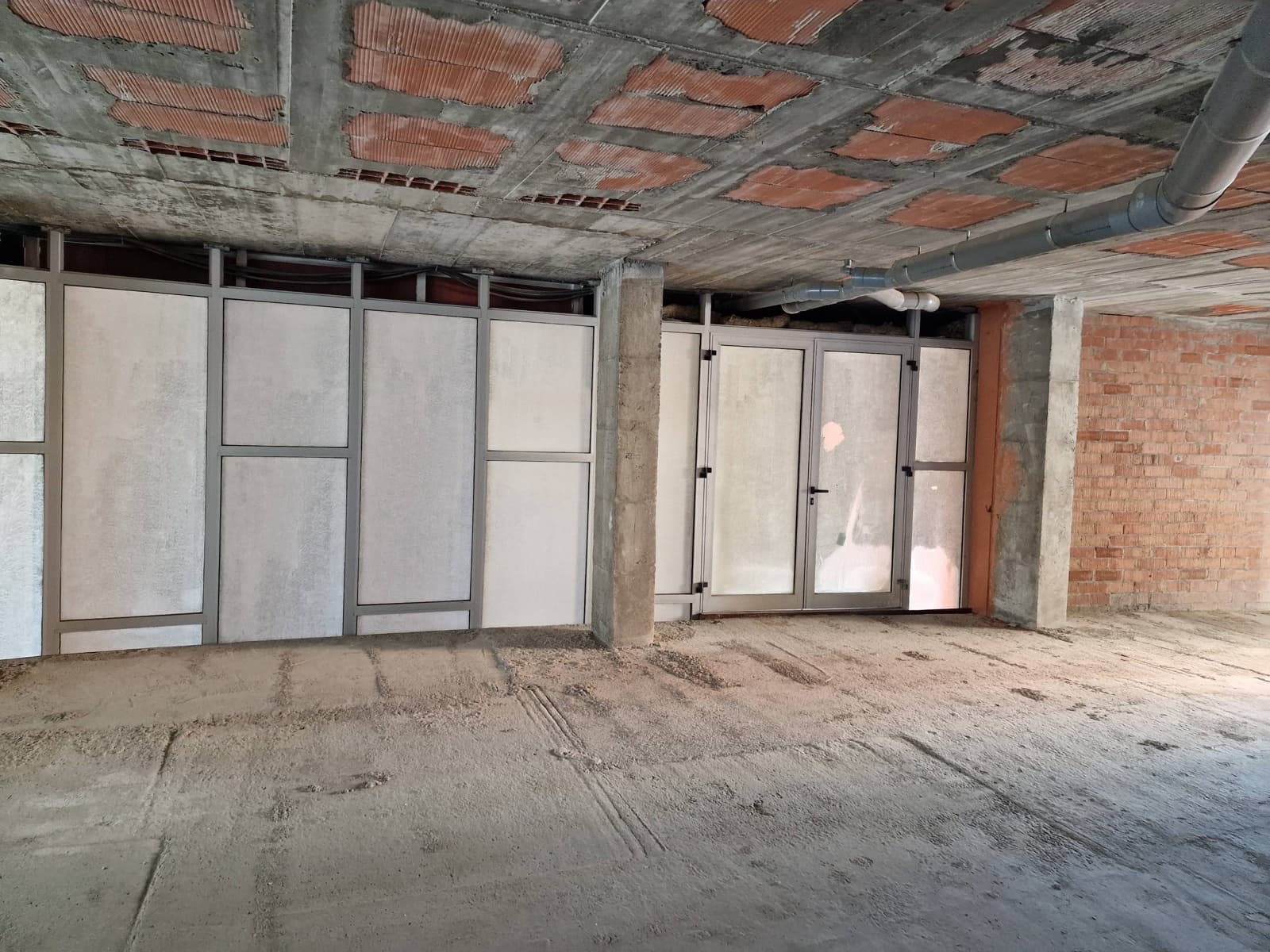 Local Comercial en Vilanova i la Geltrú en alquiler - 3.300 € (Ref: 9276417)