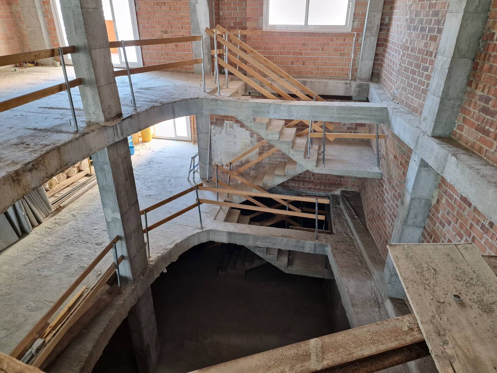 Local Comercial en Vilanova i la Geltrú en alquiler - 3.300 € (Ref: 9276417)