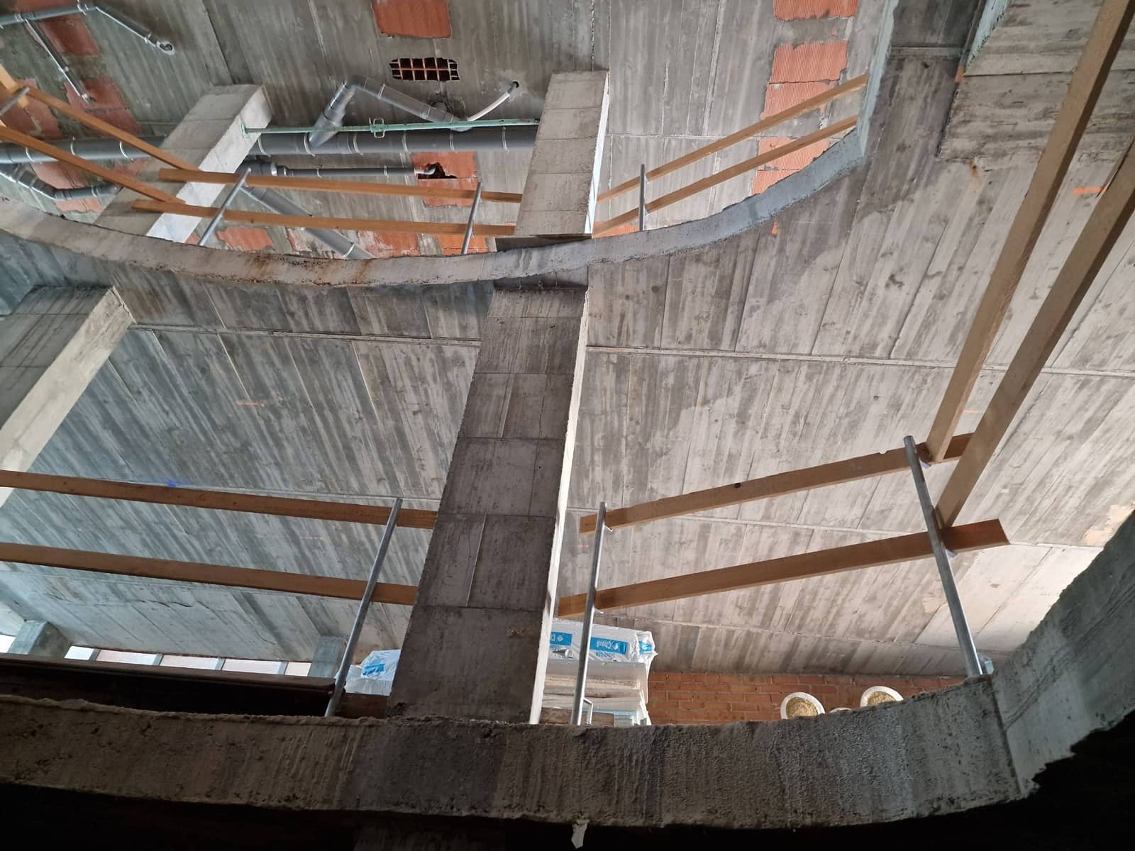 Local Comercial en Vilanova i la Geltrú en alquiler - 3.300 € (Ref: 9276417)