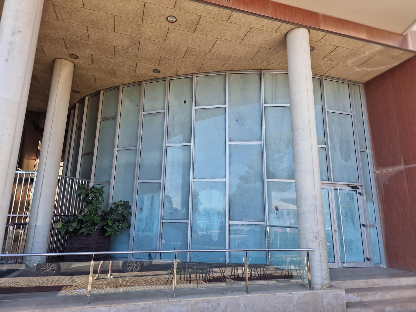 Local Comercial en Vilanova i la Geltrú en alquiler - 3.300 € (Ref: 9276417)