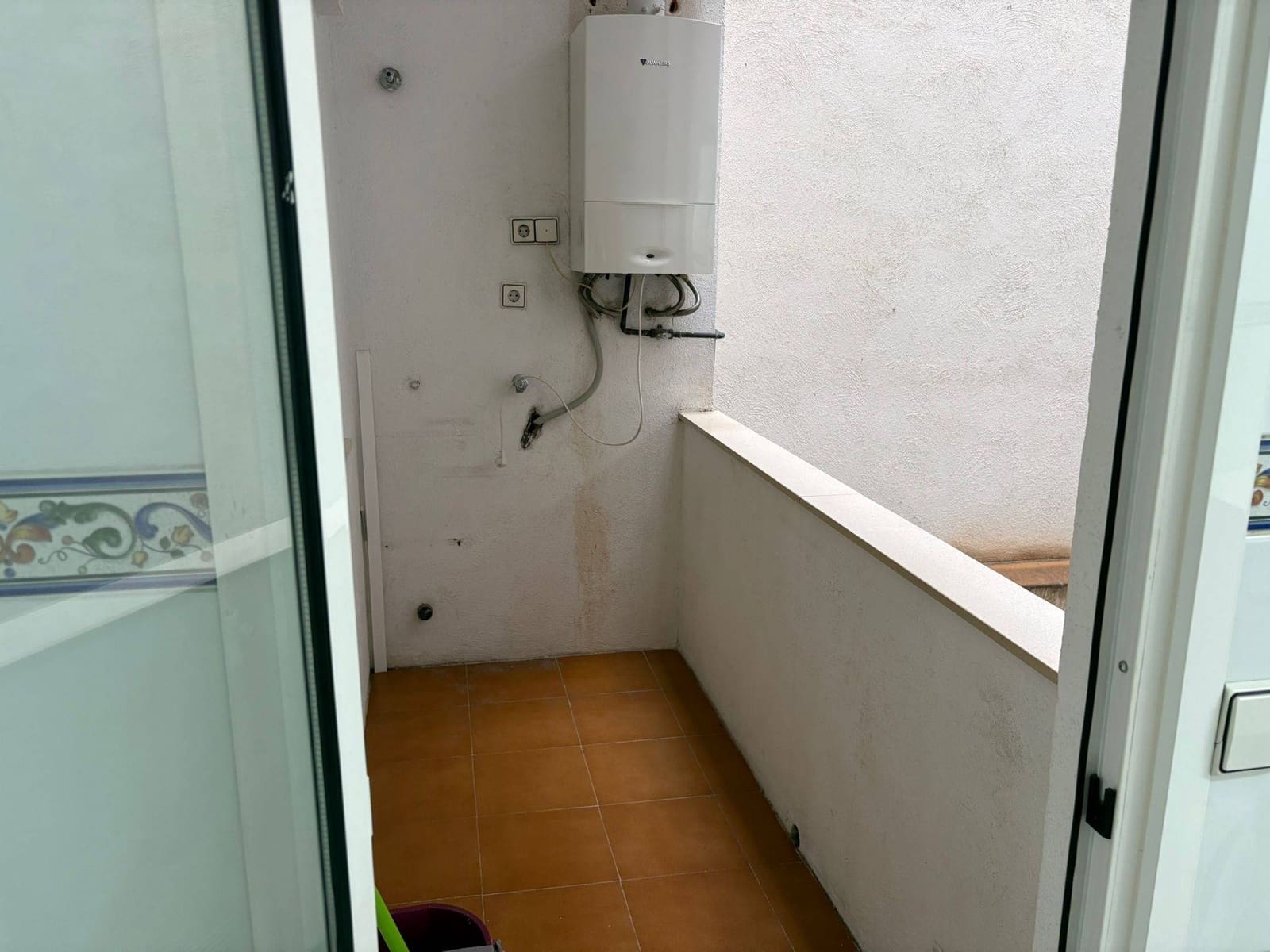 3 makuuhuone Asunto myytävänä paikassa El Vendrell mukana 
autotalli - 159 000 € (Ref: 9335047)