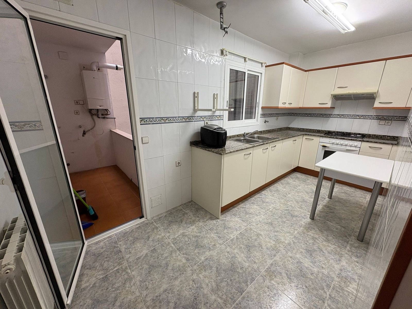 3 makuuhuone Asunto myytävänä paikassa El Vendrell mukana 
autotalli - 159 000 € (Ref: 9335047)