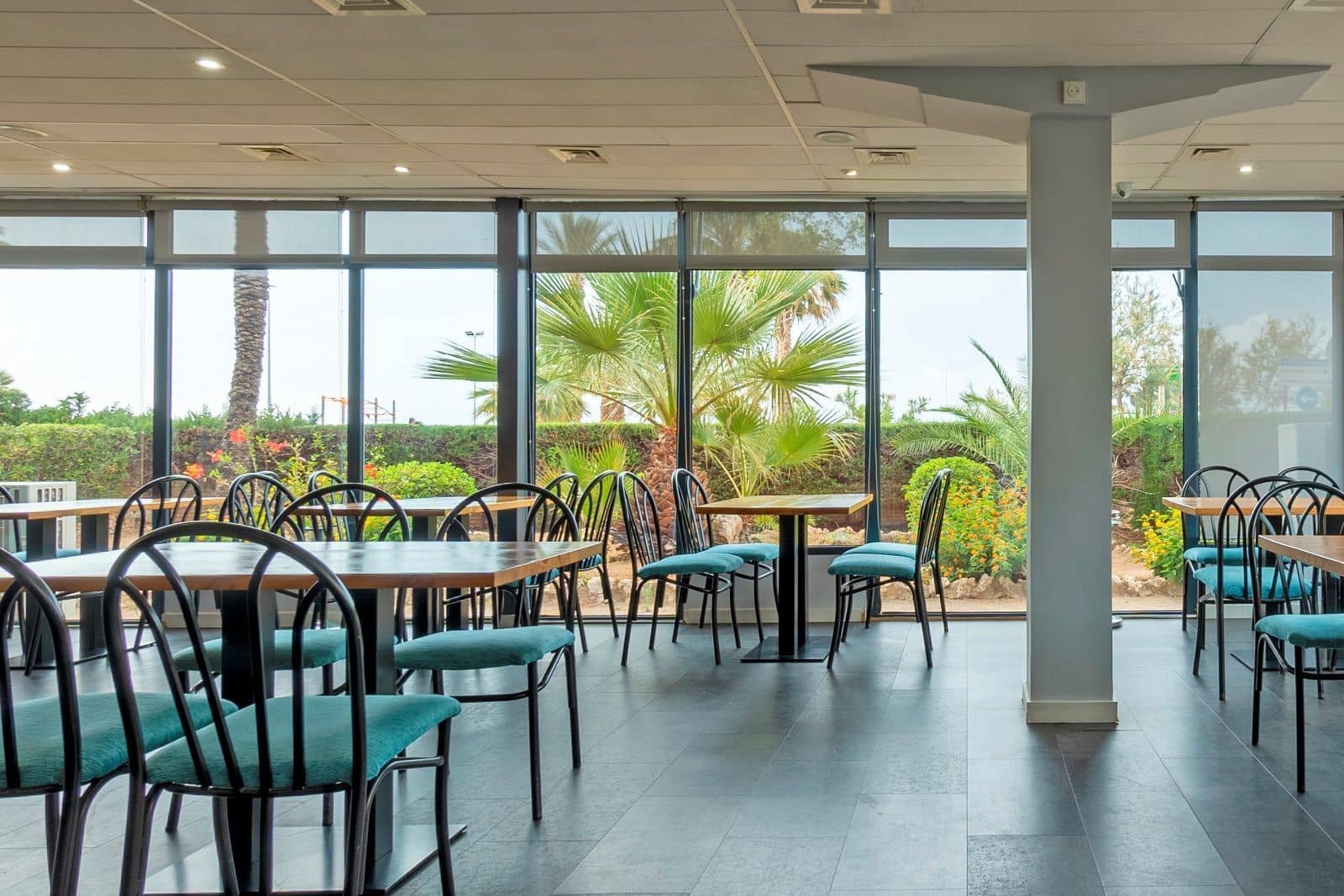 Commerciale in vendita in Cunit con garage - 695.000 € (Rif: 9335048)