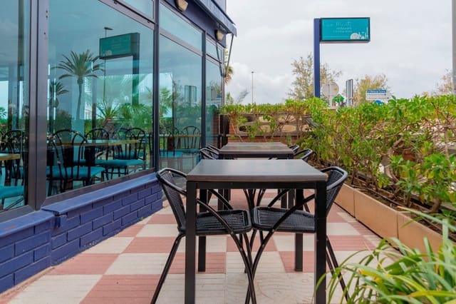 Commercial for sale in Cunit with garage - € 695,000 (Ref: 9335048)