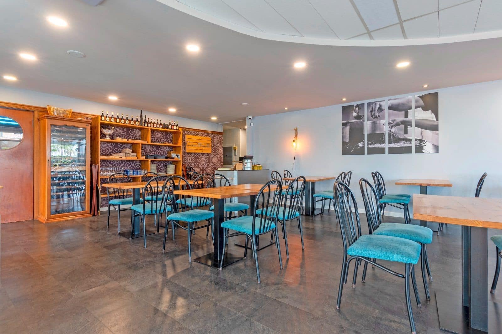 Commerciale in vendita in Cunit con garage - 695.000 € (Rif: 9335048)