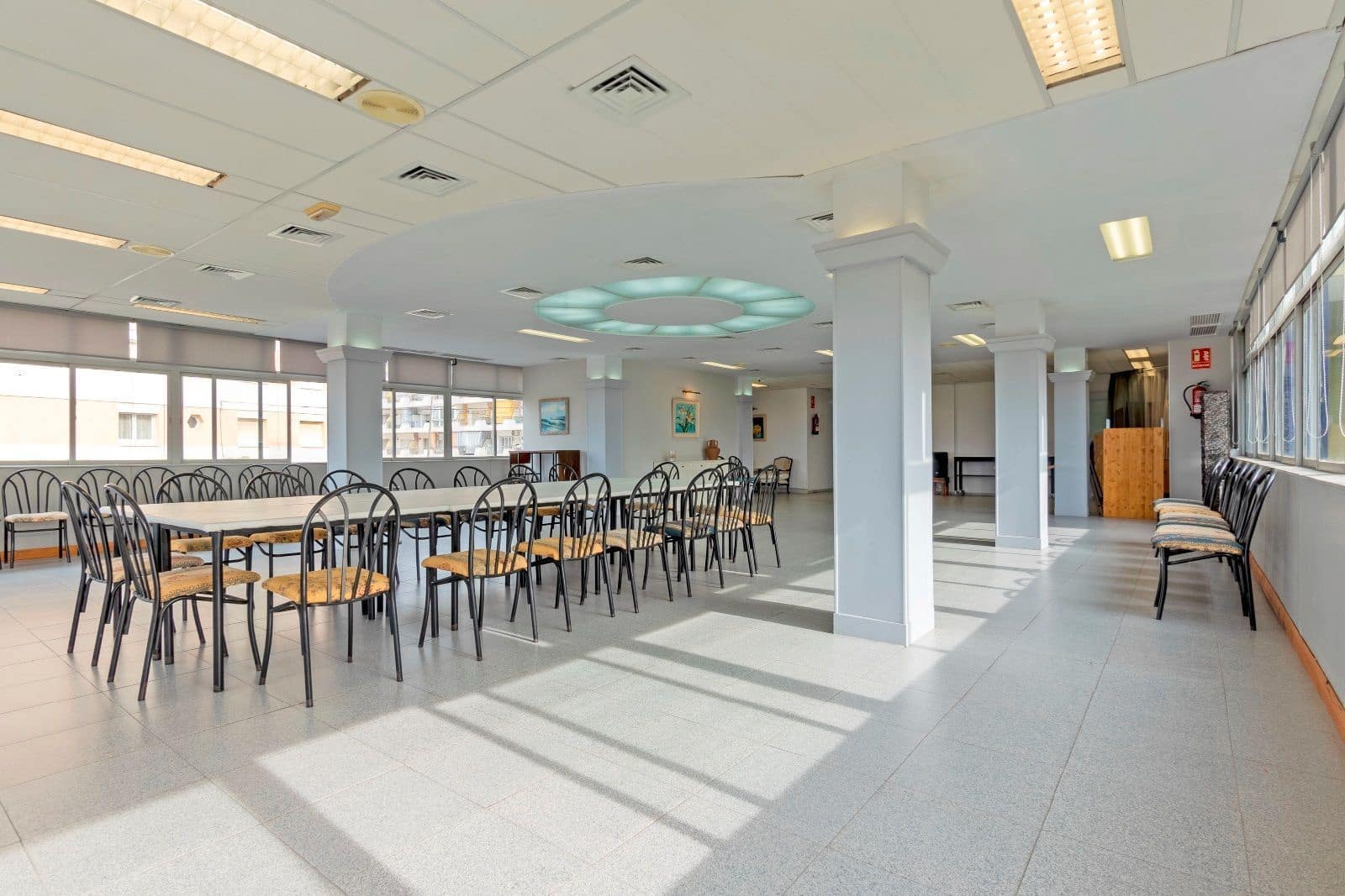 Commerciale in vendita in Cunit con garage - 695.000 € (Rif: 9335048)