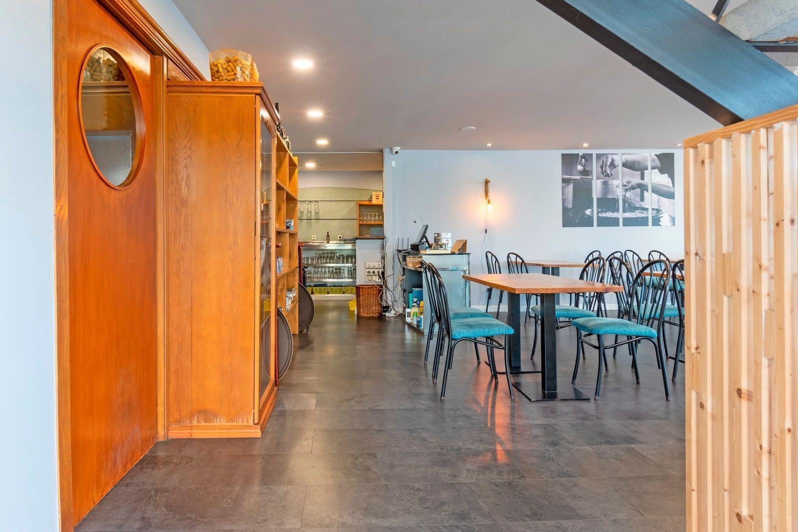 Commerciale in vendita in Cunit con garage - 695.000 € (Rif: 9335048)