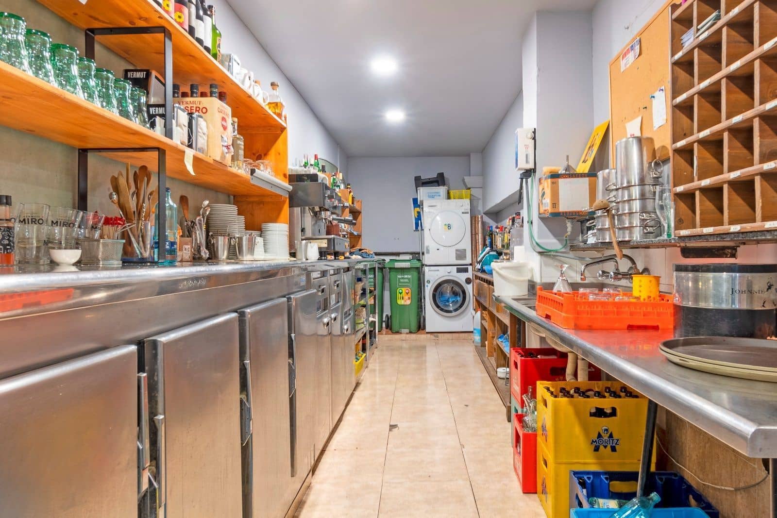 Commerciale in vendita in Cunit con garage - 695.000 € (Rif: 9335048)