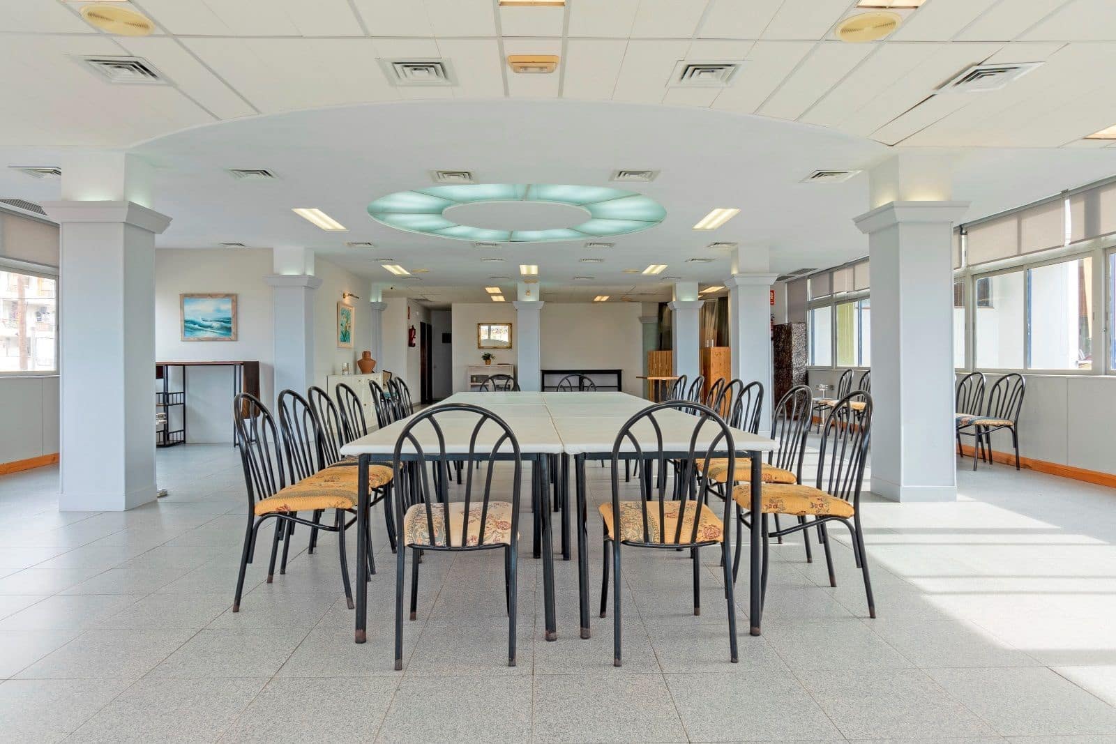 Commerciale in vendita in Cunit con garage - 695.000 € (Rif: 9335048)