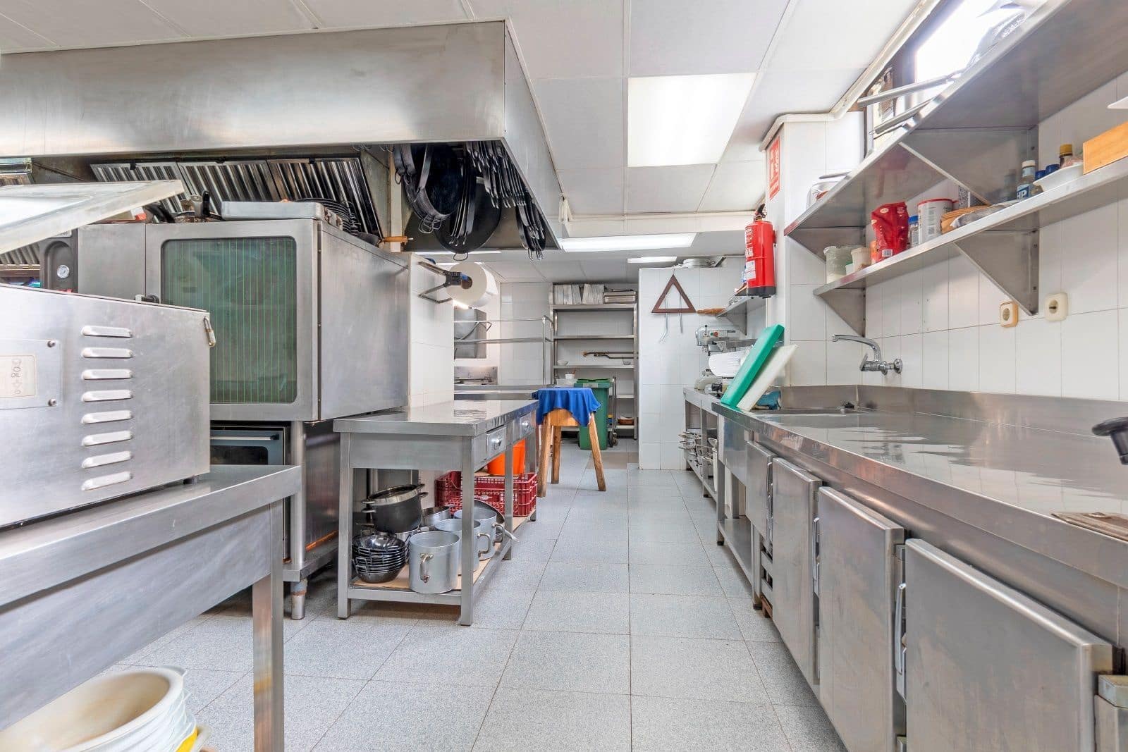 Commerciale in vendita in Cunit con garage - 695.000 € (Rif: 9335048)