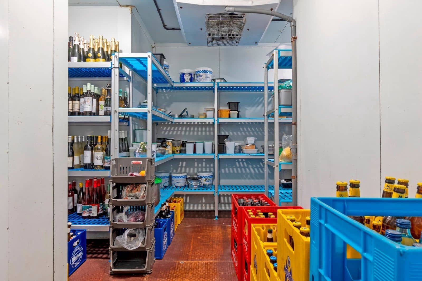 Commerciale in vendita in Cunit con garage - 695.000 € (Rif: 9335048)