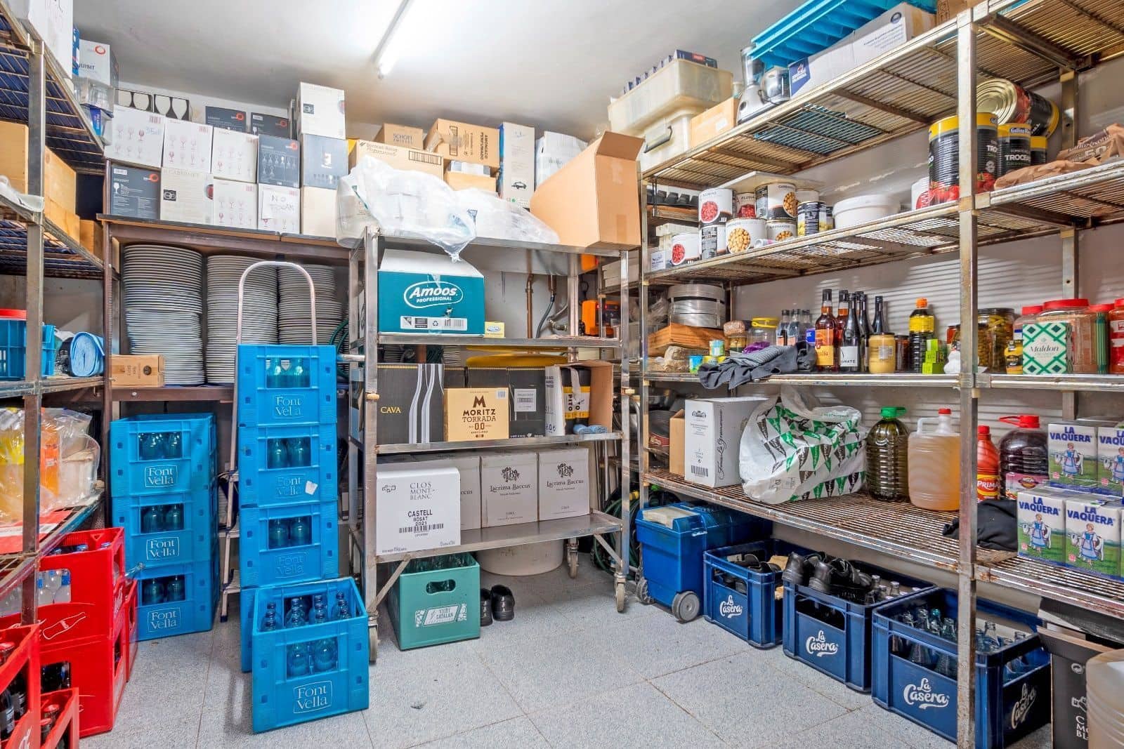 Commerciale in vendita in Cunit con garage - 695.000 € (Rif: 9335048)