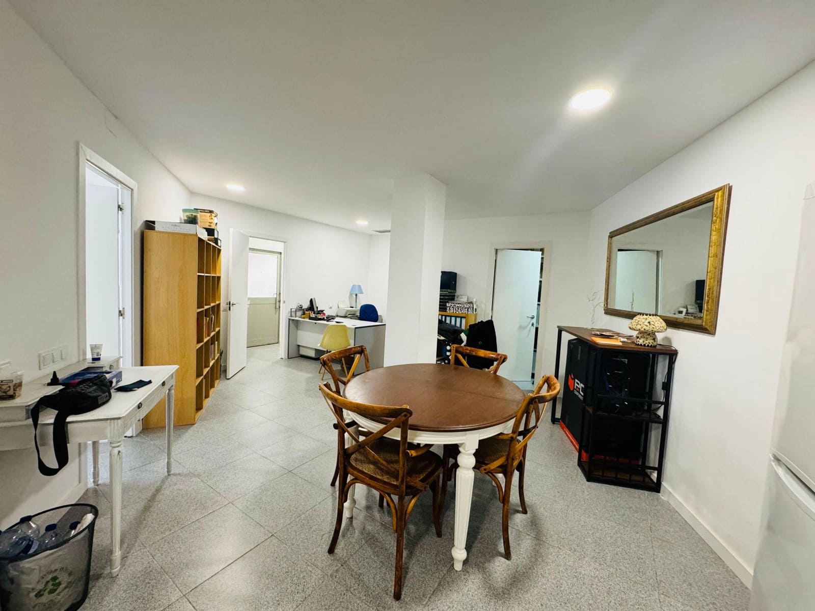 Commerciale in vendita in Cunit con garage - 695.000 € (Rif: 9335048)