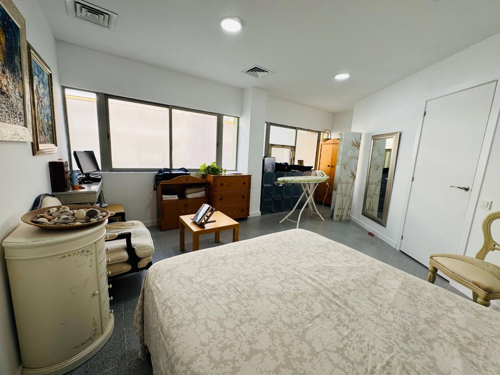 Commerciale in vendita in Cunit con garage - 695.000 € (Rif: 9335048)