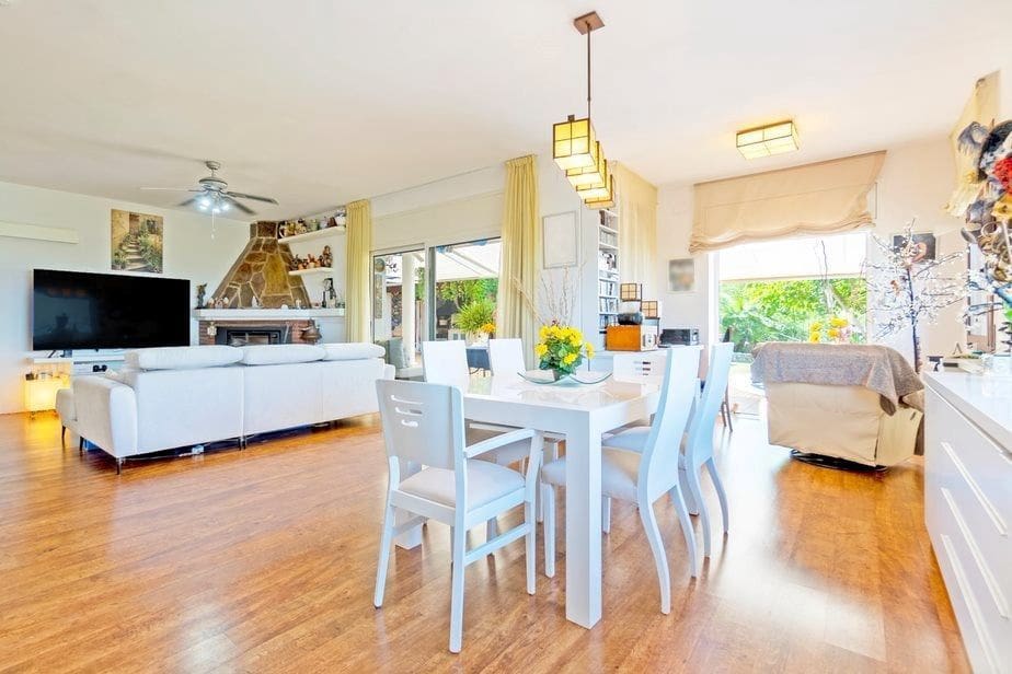 4 quarto Moradia para venda em Olivella com piscina garagem - 598 000 € (Ref: 9349656)