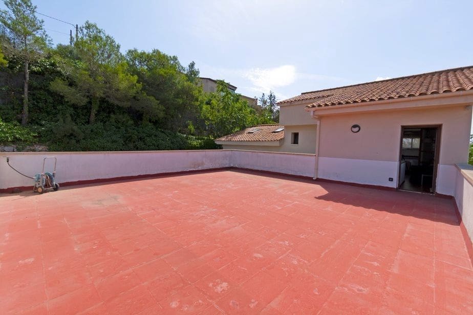 4 quarto Moradia para venda em Olivella com piscina garagem - 598 000 € (Ref: 9349656)