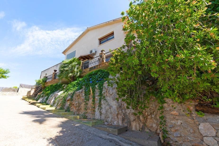 4 quarto Moradia para venda em Olivella com piscina garagem - 598 000 € (Ref: 9349656)