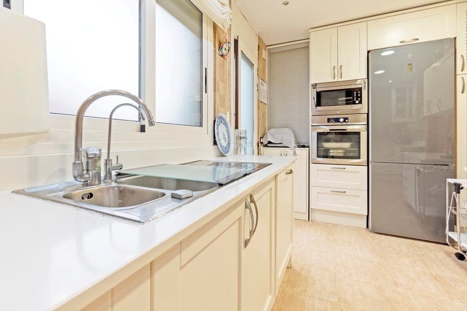 4 Zimmer Villa zu verkaufen in Olivella mit Pool Garage - 598.000 € (Ref: 9349656)