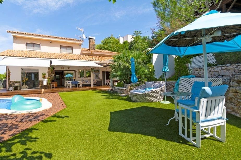 4 Zimmer Villa zu verkaufen in Olivella mit Pool Garage - 598.000 € (Ref: 9349656)