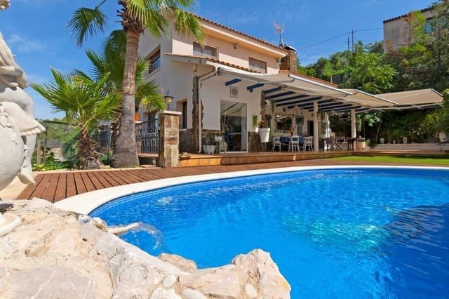 4 Zimmer Villa zu verkaufen in Olivella mit Pool Garage - 598.000 € (Ref: 9349656)