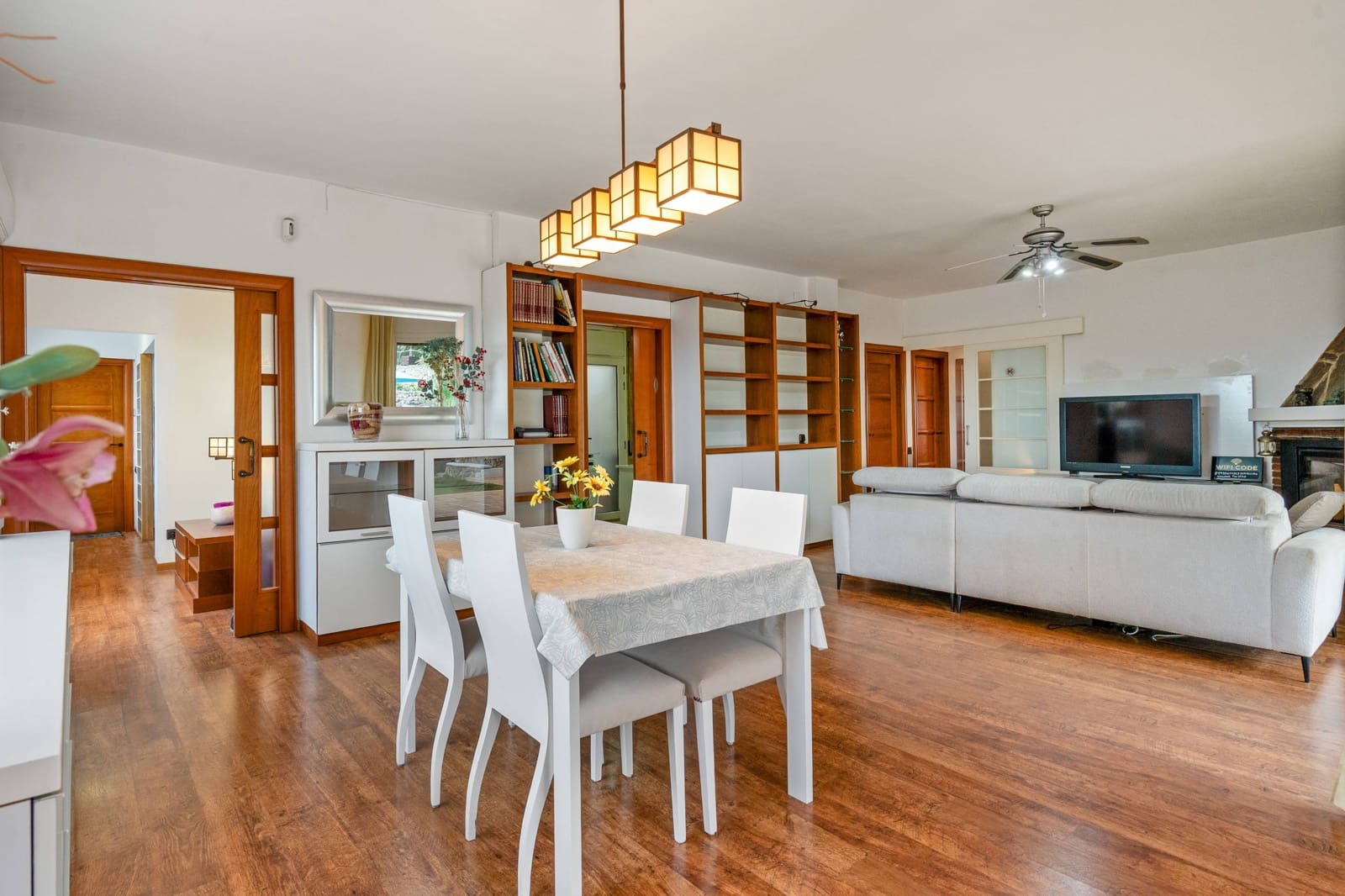 4 Zimmer Villa zu verkaufen in Olivella mit Pool Garage - 598.000 € (Ref: 9349656)