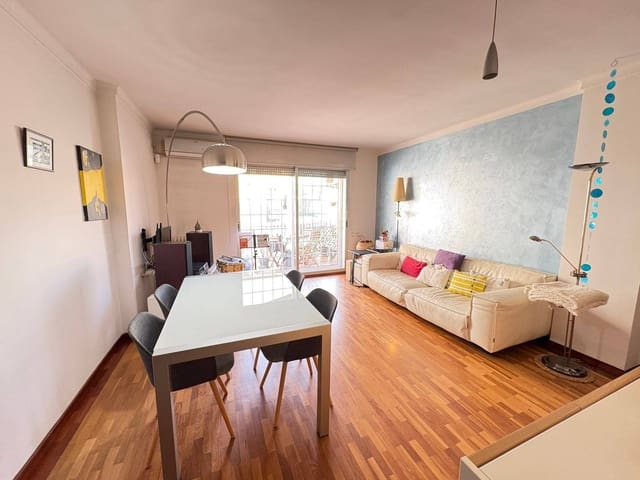 4 bedroom Flat for sale in Martorell with garage - € 275,000 (Ref: 9401258)