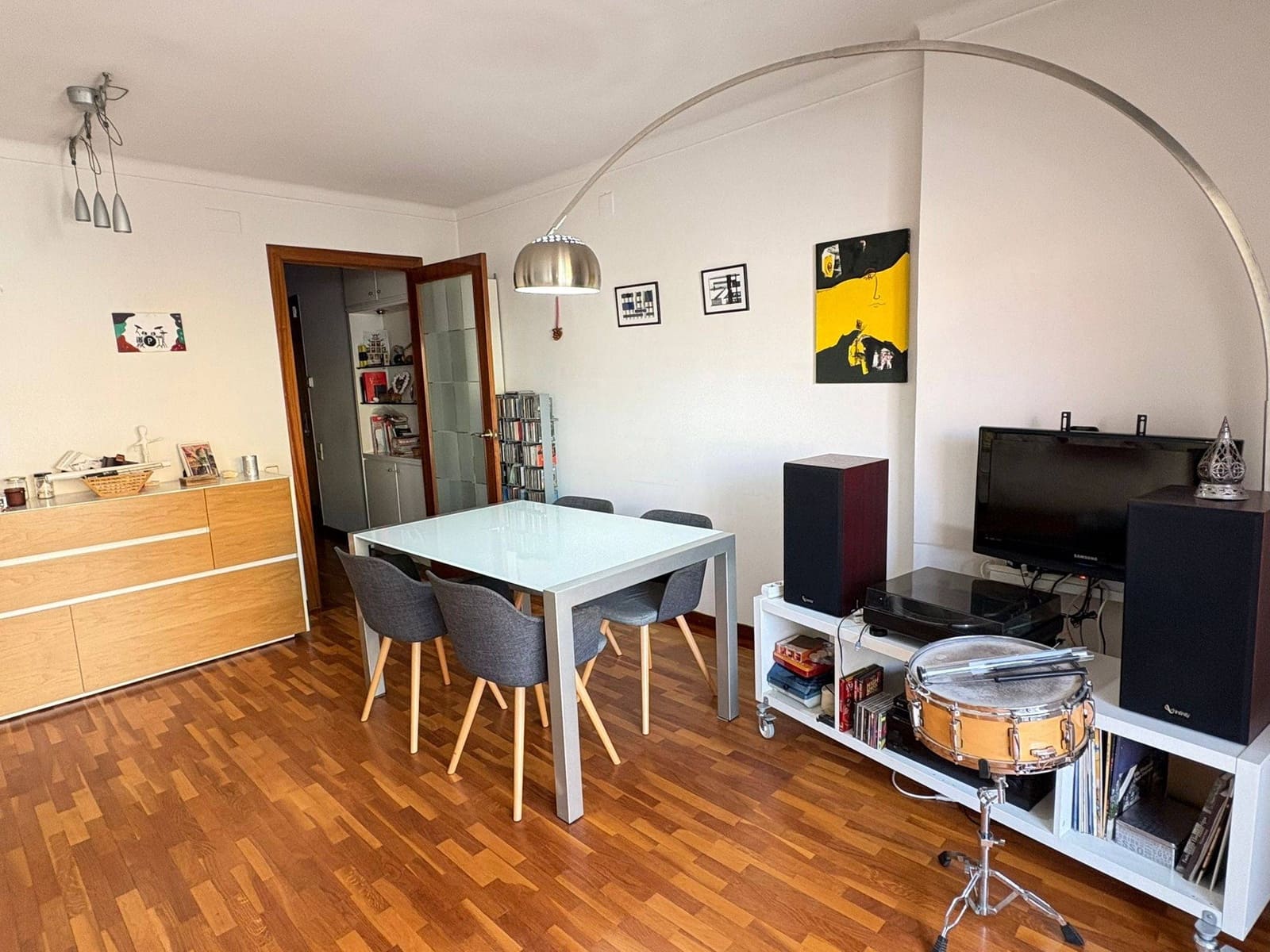 4 bedroom Flat for sale in Martorell with garage - € 275,000 (Ref: 9401258)
