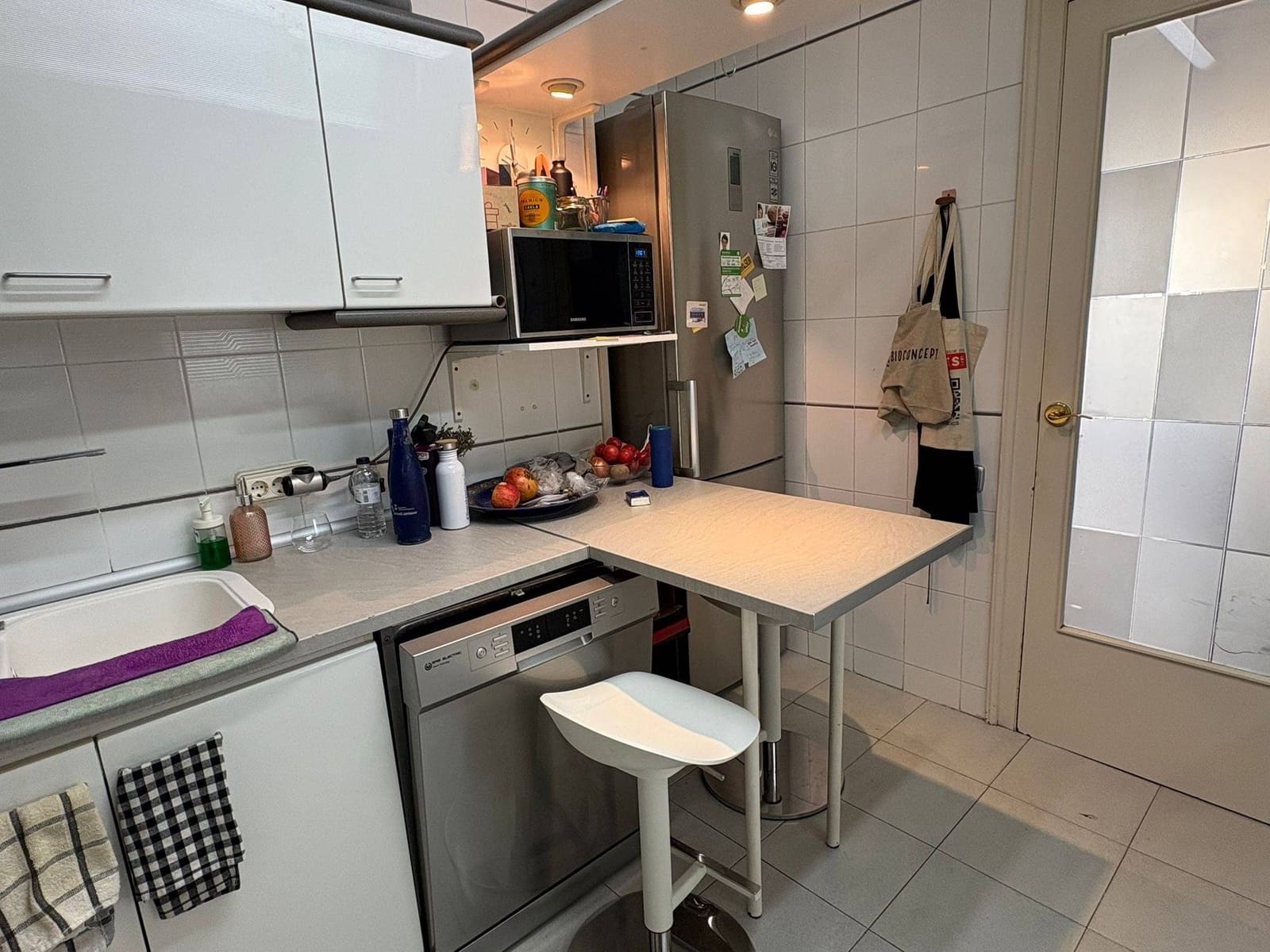 4 bedroom Flat for sale in Martorell with garage - € 275,000 (Ref: 9401258)