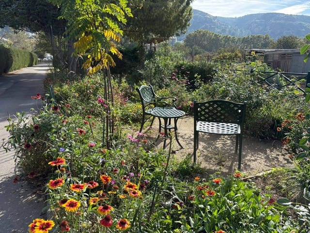 4 bedroom Flat for sale in Martorell with garage - € 275,000 (Ref: 9401258)