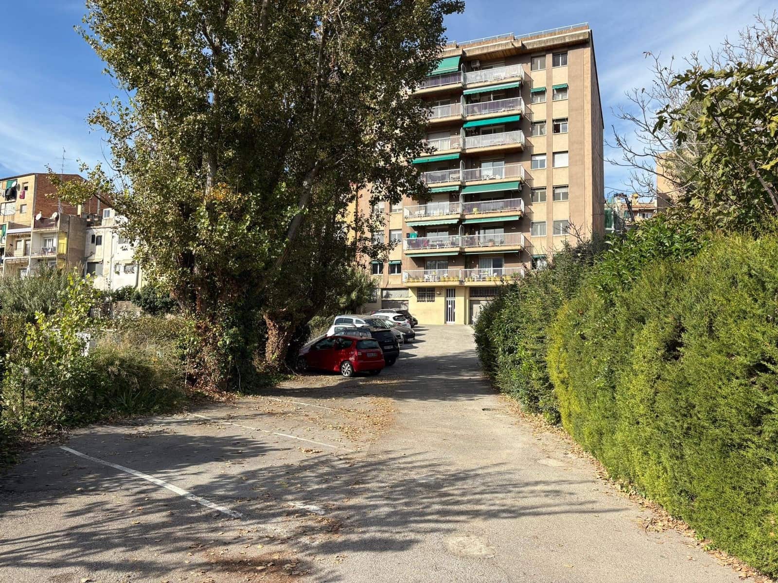 4 bedroom Flat for sale in Martorell with garage - € 275,000 (Ref: 9401258)