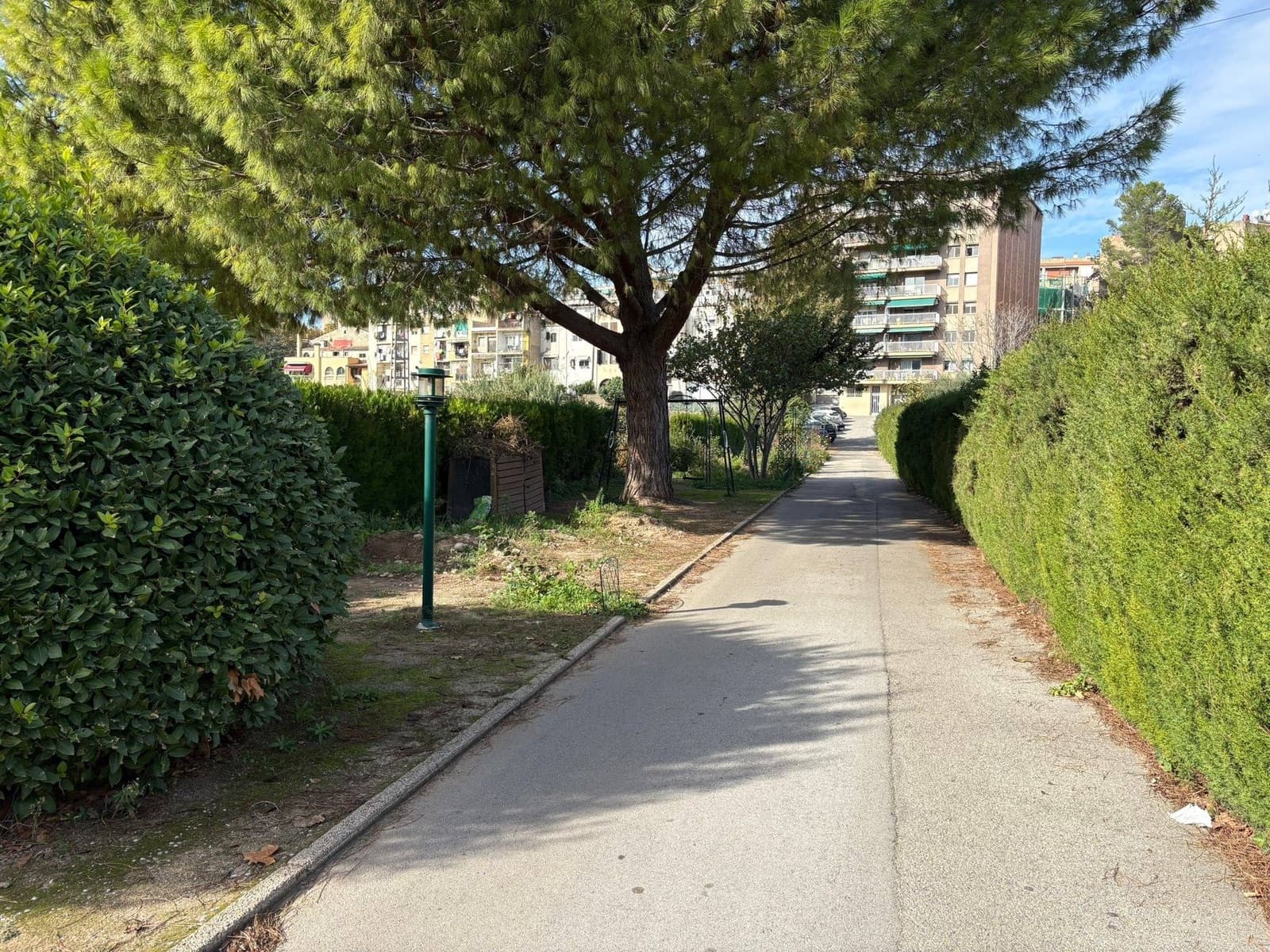 4 bedroom Flat for sale in Martorell with garage - € 275,000 (Ref: 9401258)