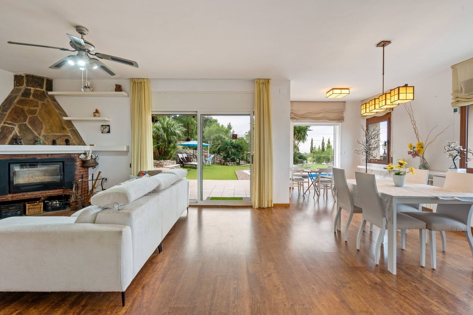 4 Zimmer Villa zu vermieten in Olivella mit Pool Garage - 2.500 € (Ref: 9527798)