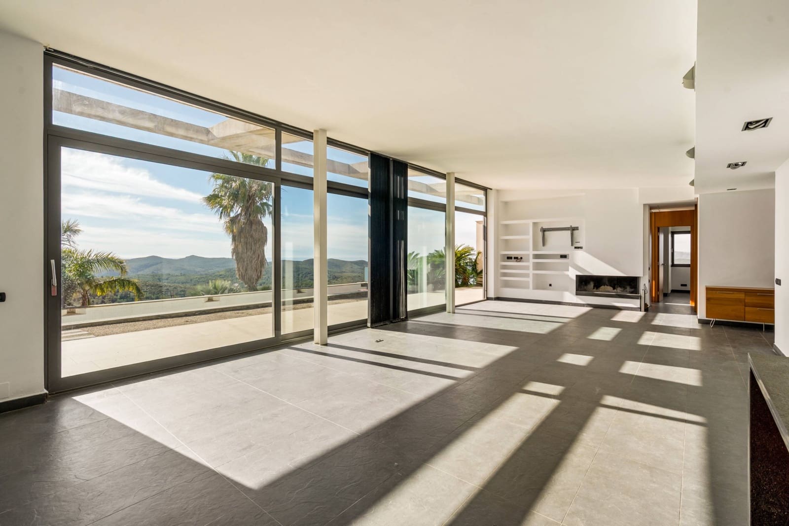 3 Zimmer Villa zu verkaufen in Olivella mit Pool Garage - 550.000 € (Ref: 9571296)