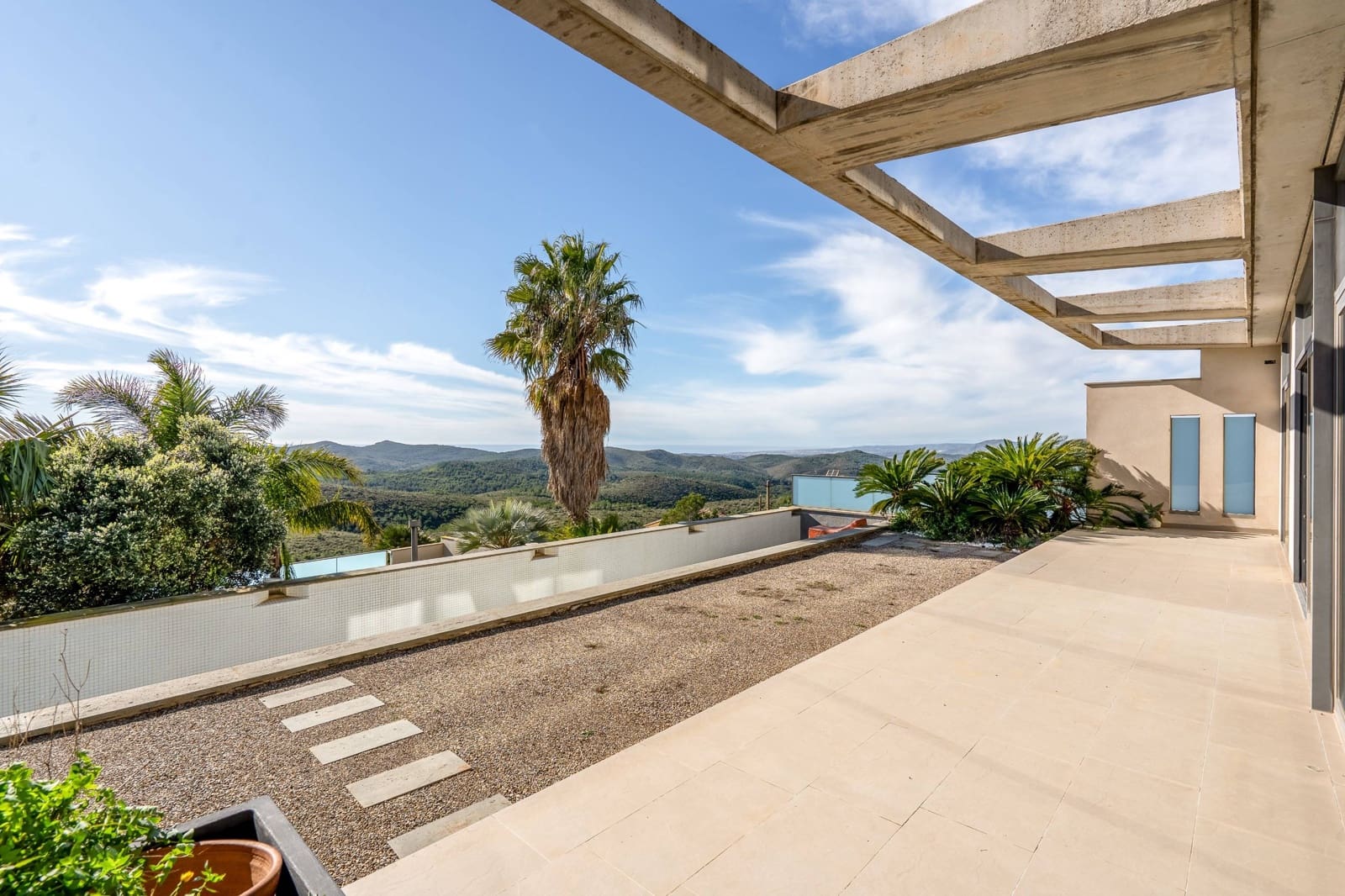 3 Zimmer Villa zu verkaufen in Olivella mit Pool Garage - 550.000 € (Ref: 9571296)