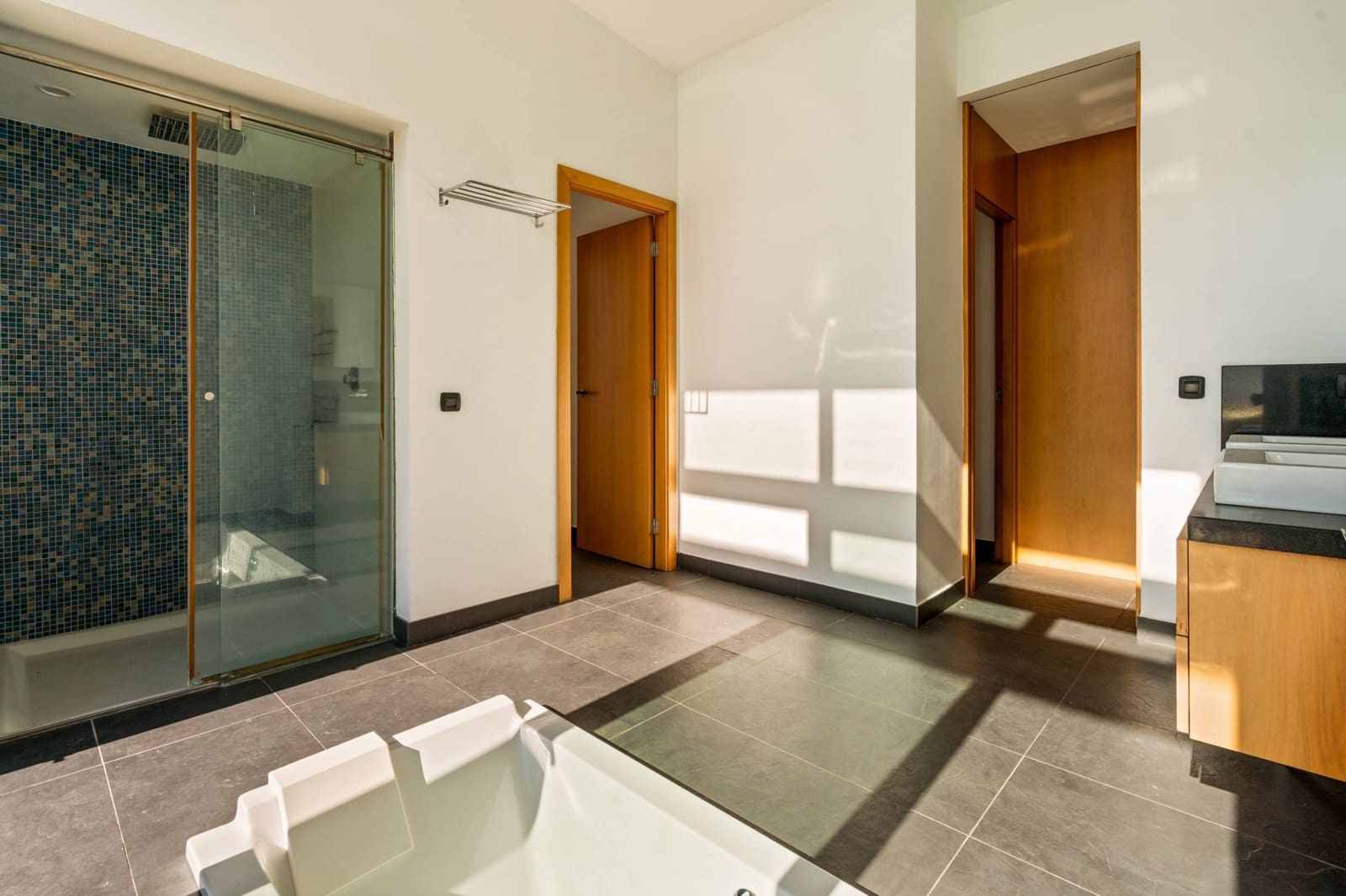 3 Zimmer Villa zu verkaufen in Olivella mit Pool Garage - 550.000 € (Ref: 9571296)