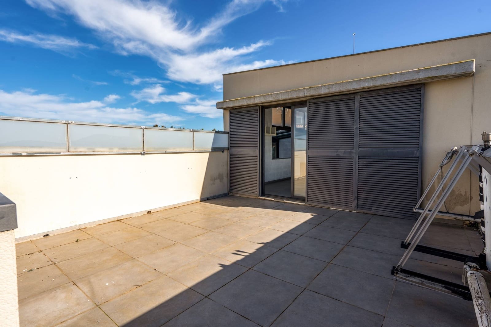 3 Zimmer Villa zu verkaufen in Olivella mit Pool Garage - 550.000 € (Ref: 9571296)