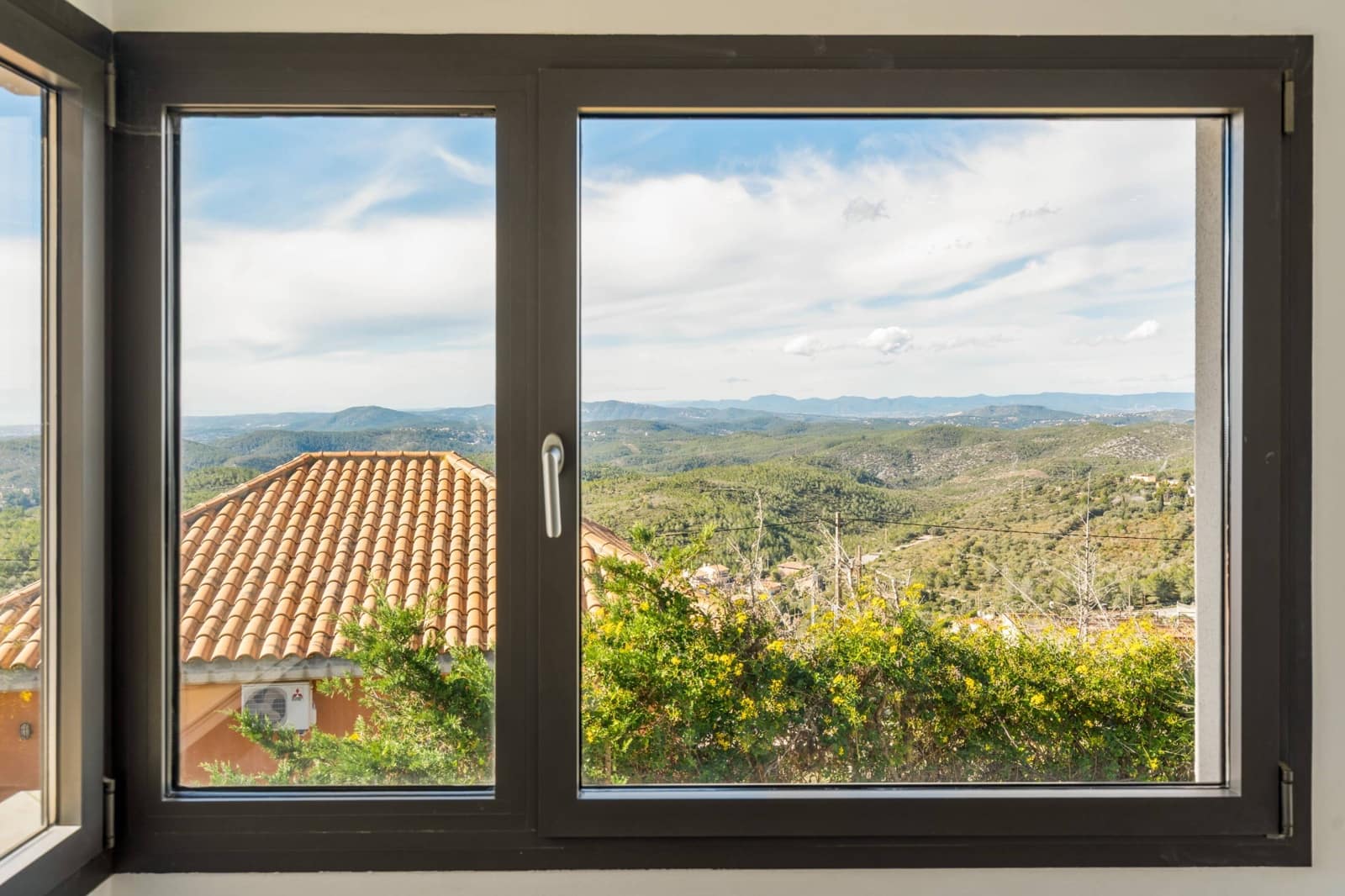 3 Zimmer Villa zu verkaufen in Olivella mit Pool Garage - 550.000 € (Ref: 9571296)