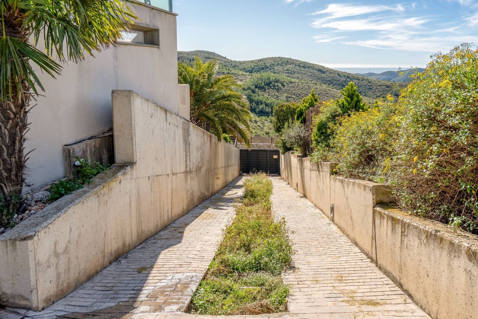 3 Zimmer Villa zu verkaufen in Olivella mit Pool Garage - 550.000 € (Ref: 9571296)