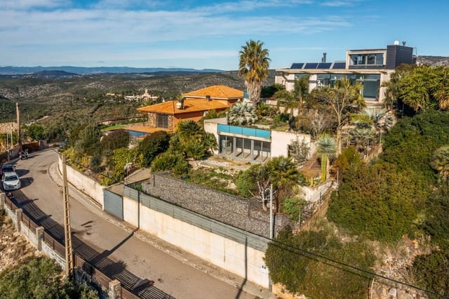 3 chambre Villa/Maison à vendre à Olivella avec piscine garage - 550 000 € (Ref: 9571296)