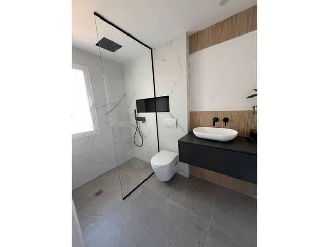 5 makuuhuone Rivitalo vuokrattavana paikassa Marbella mukana uima-altaan 
autotalli - 5 900 € (Ref: 9343355)