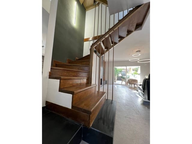 5 makuuhuone Rivitalo vuokrattavana paikassa Marbella mukana uima-altaan 
autotalli - 5 900 € (Ref: 9343355)