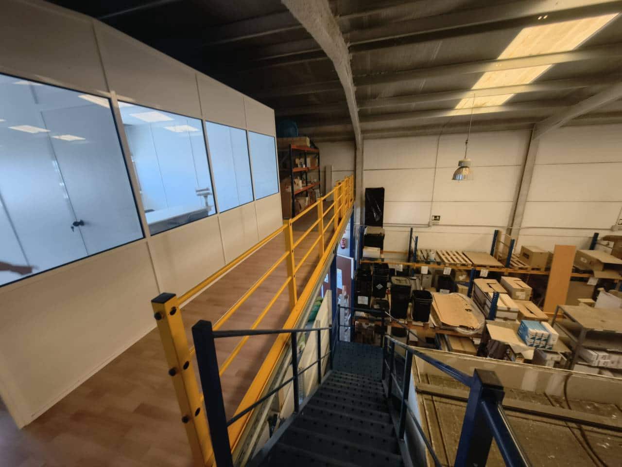 Virksomhed til salg i Salteras med garage - € 205.999 (Ref: 9343358)