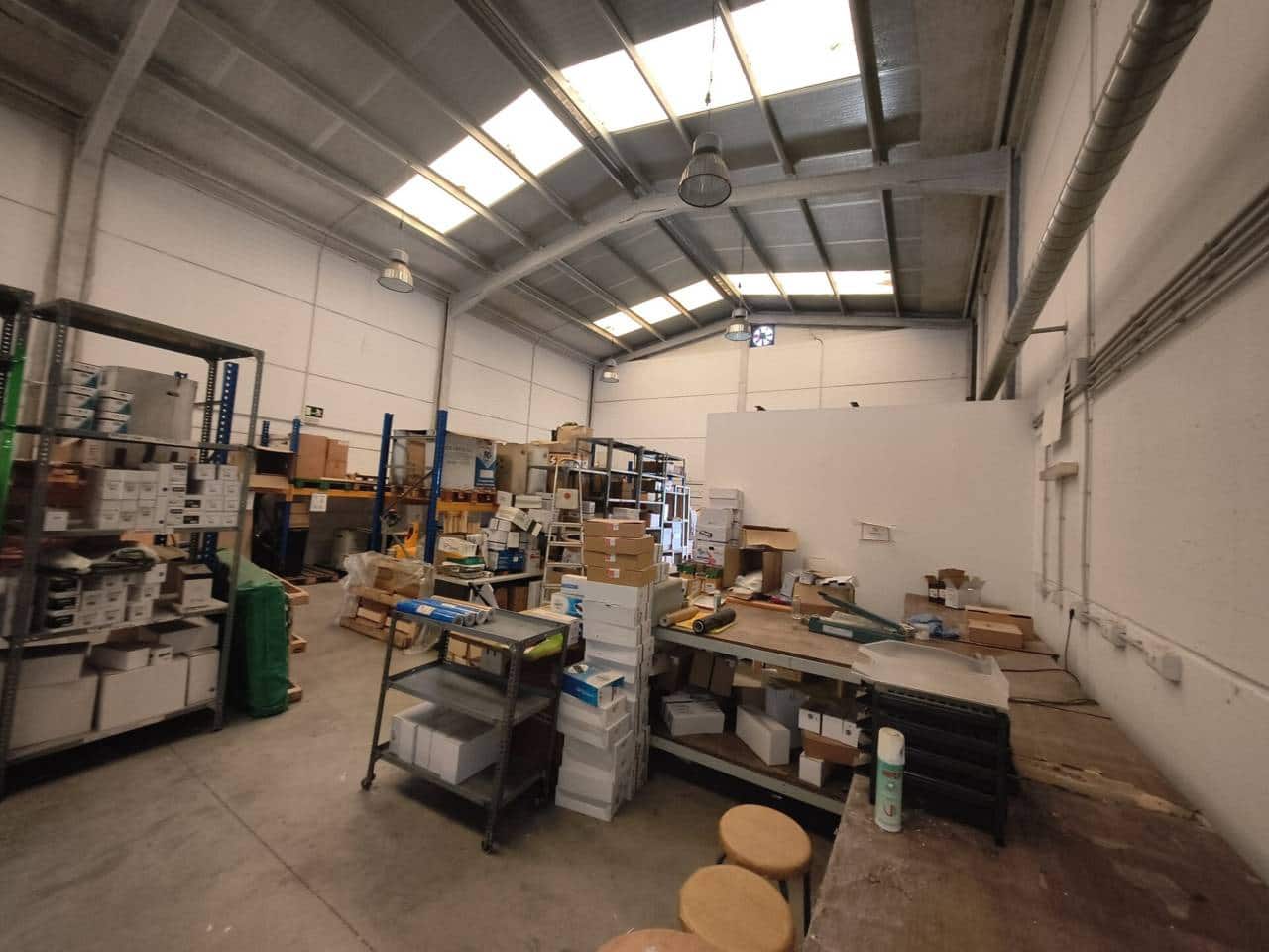 Virksomhed til salg i Salteras med garage - € 205.999 (Ref: 9343358)