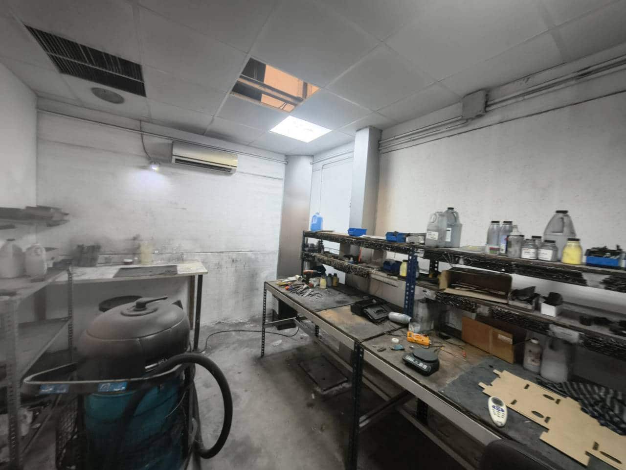 Virksomhed til salg i Salteras med garage - € 205.999 (Ref: 9343358)