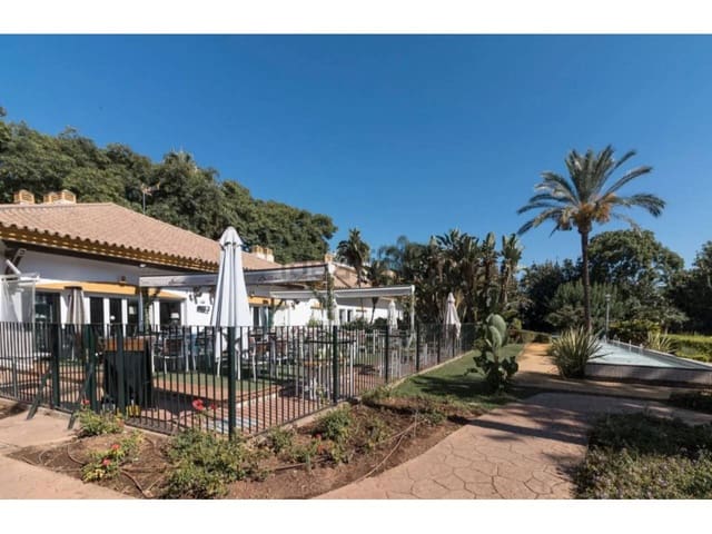 2 bedroom Flat for rent in Marbella with pool garage - € 2,000 (Ref: 9343364)