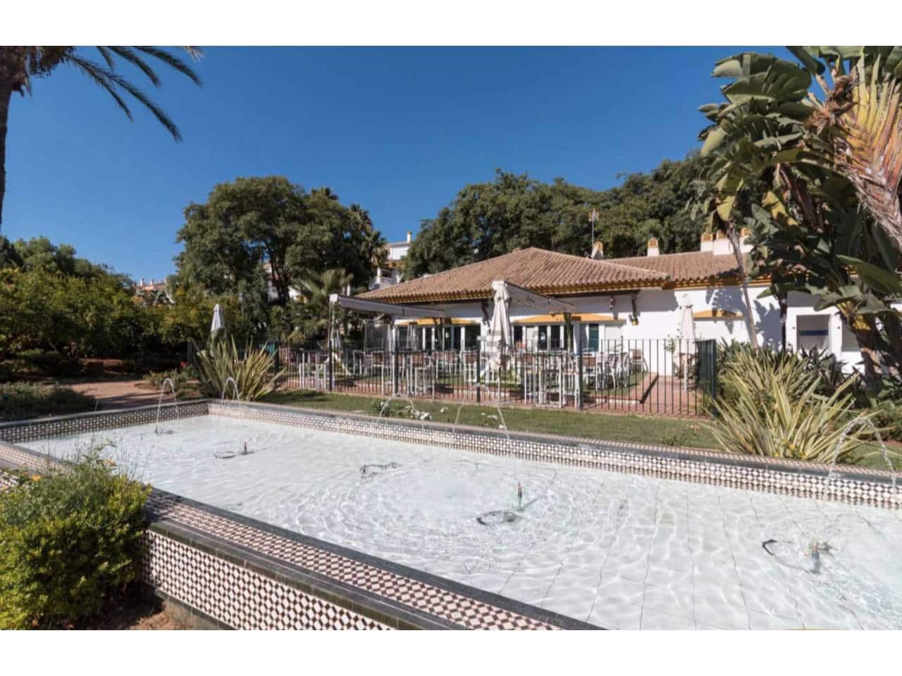 2 bedroom Flat for rent in Marbella with pool garage - € 2,000 (Ref: 9343364)