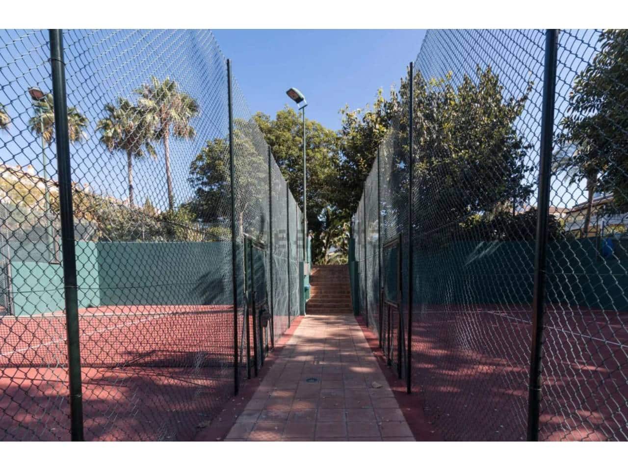 2 bedroom Flat for rent in Marbella with pool garage - € 2,000 (Ref: 9343364)