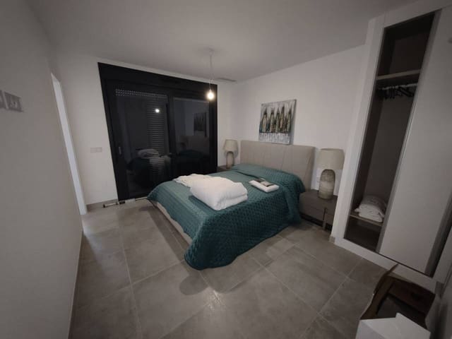 3 soveværelse Lejlighed til leje i El Paraiso, Estepona - € 5.100 (Ref: 9343365)